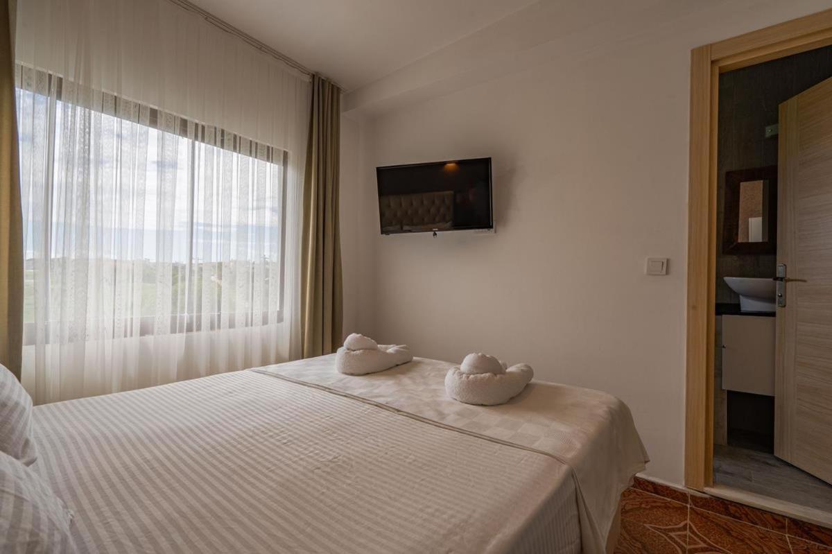 Belong Butik Otel Чесме Екстериор снимка