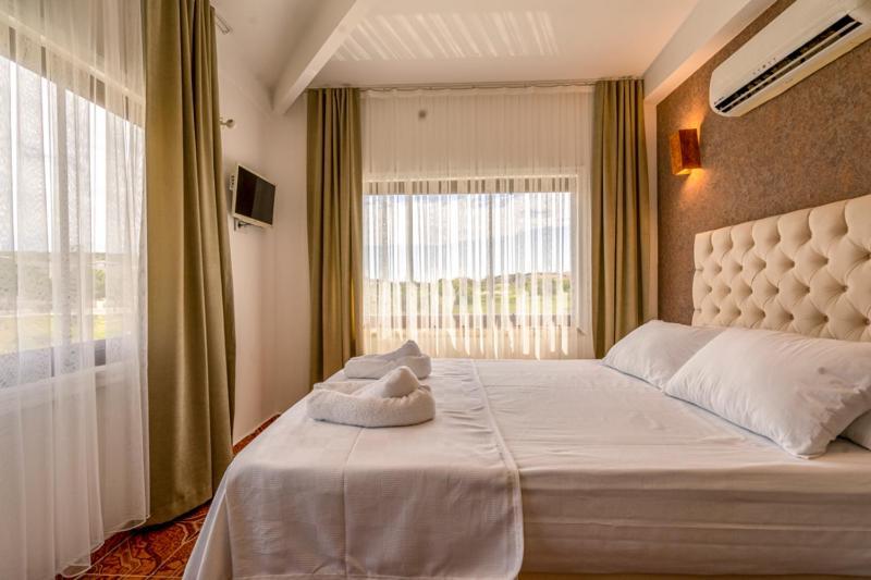 Belong Butik Otel Чесме Екстериор снимка