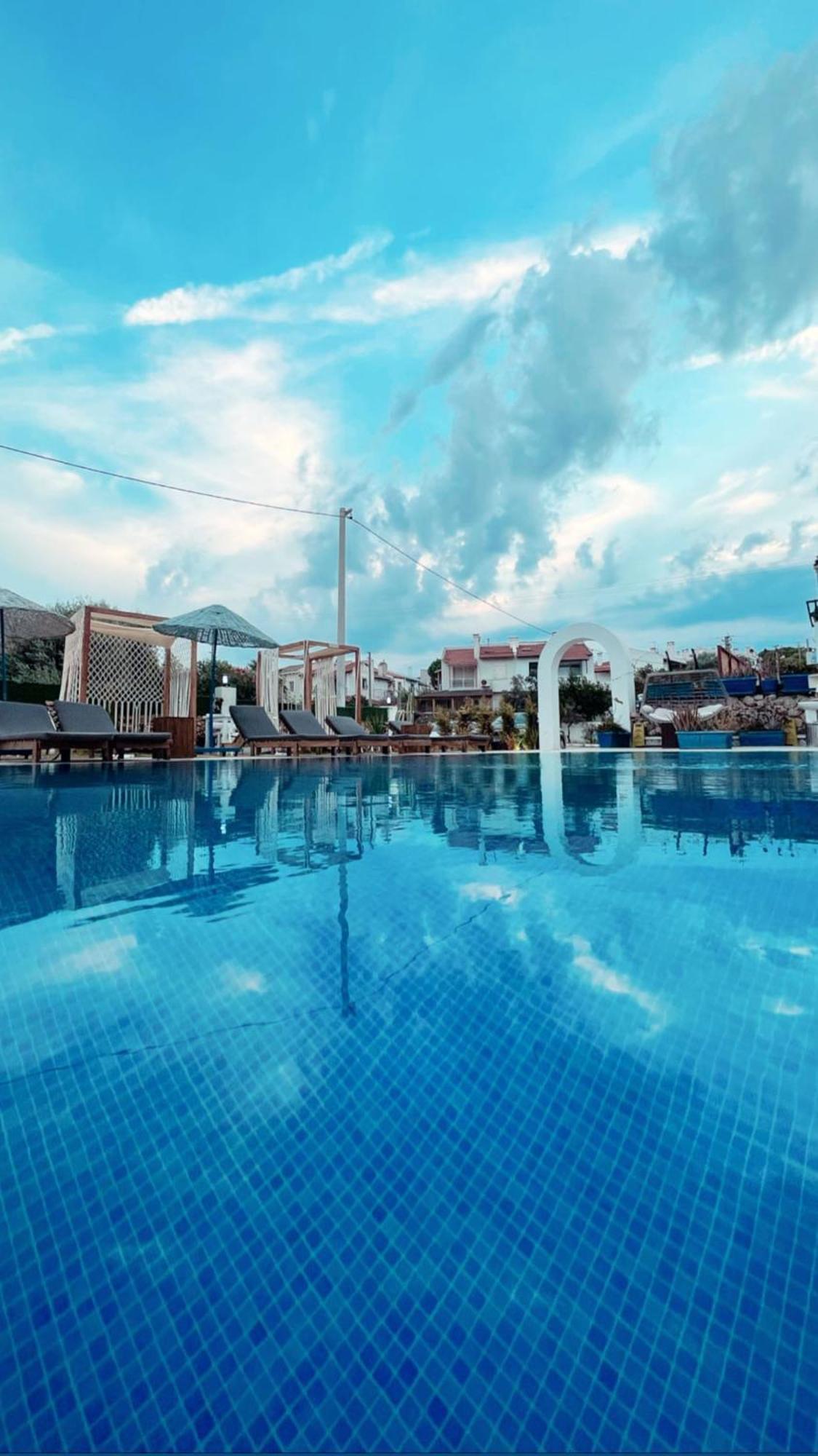 Belong Butik Otel Чесме Екстериор снимка
